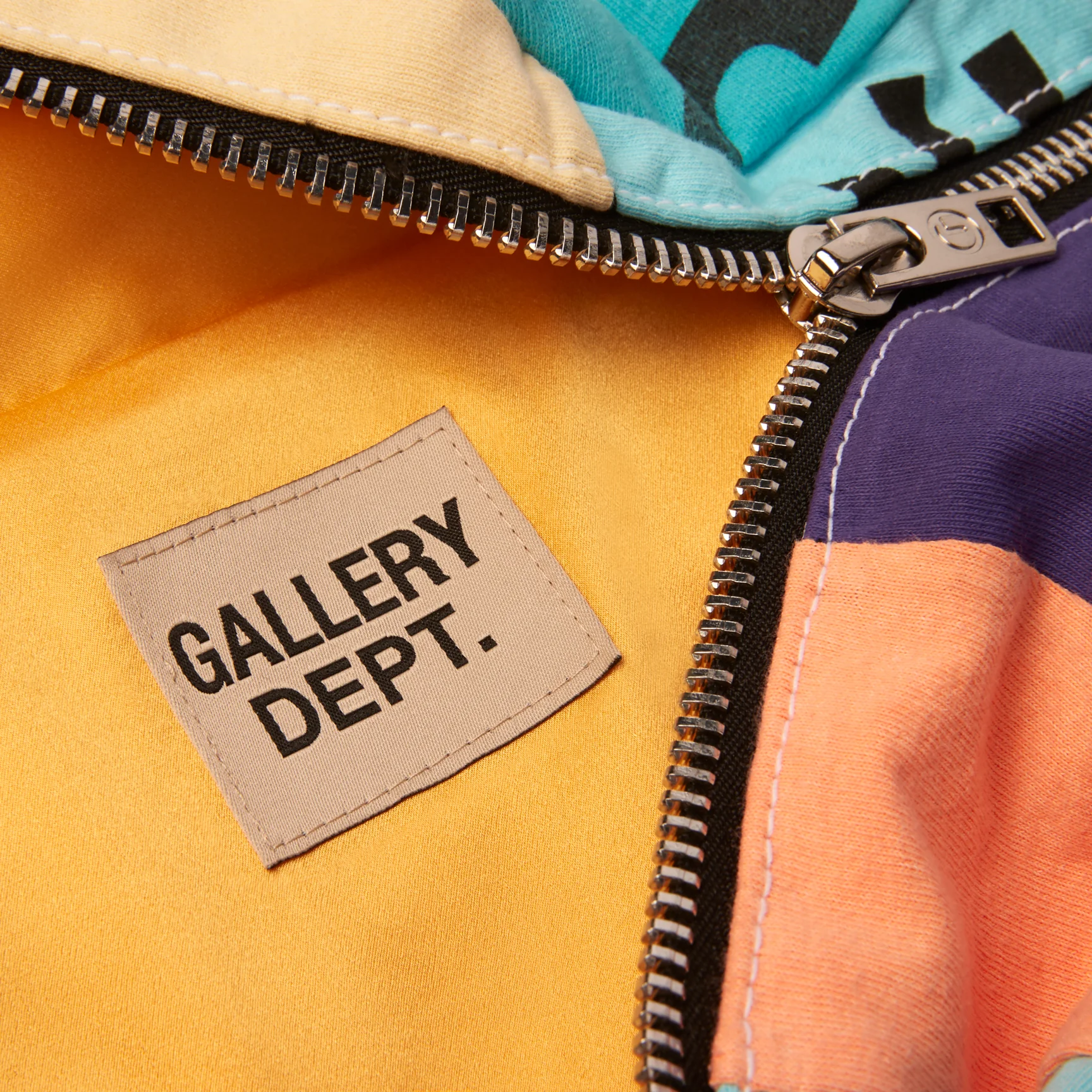 RETOUCHE TRAVEL SACK - Image 17